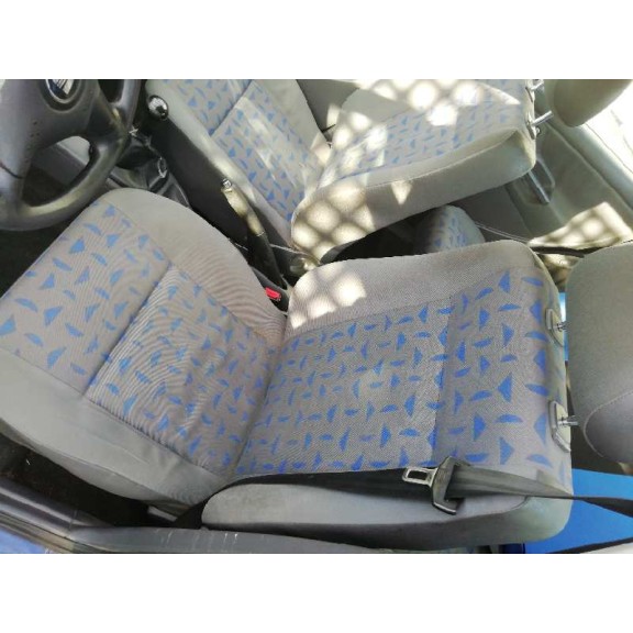 seat cordoba berlina (6k2) del año 2001