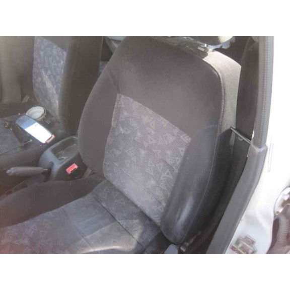 daewoo lanos del año 2001