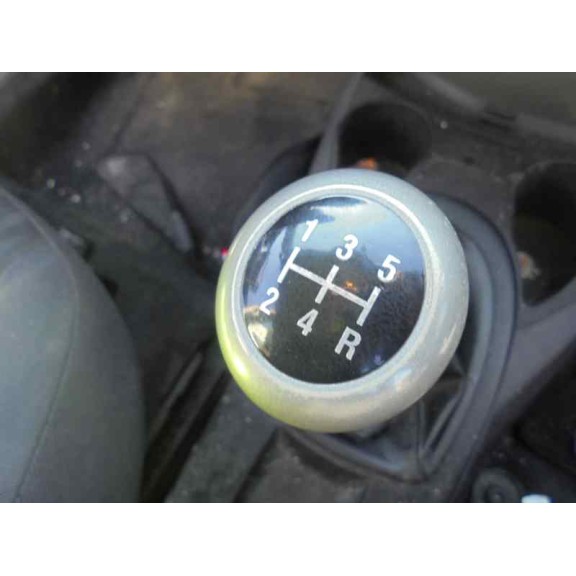 ford focus berlina (cak) del año 2004