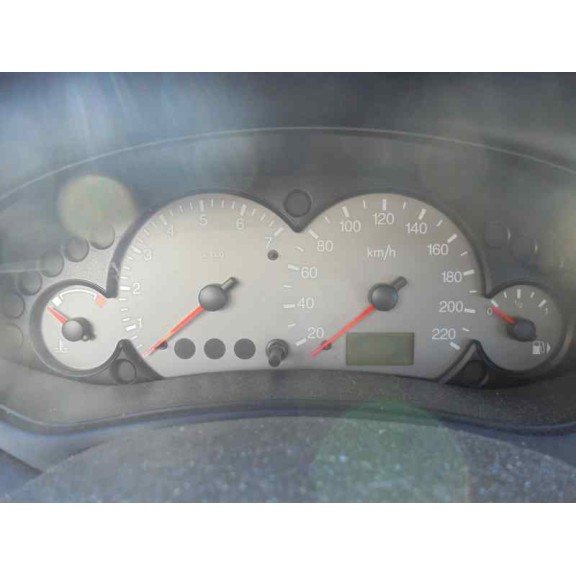 ford focus berlina (cak) del año 2004