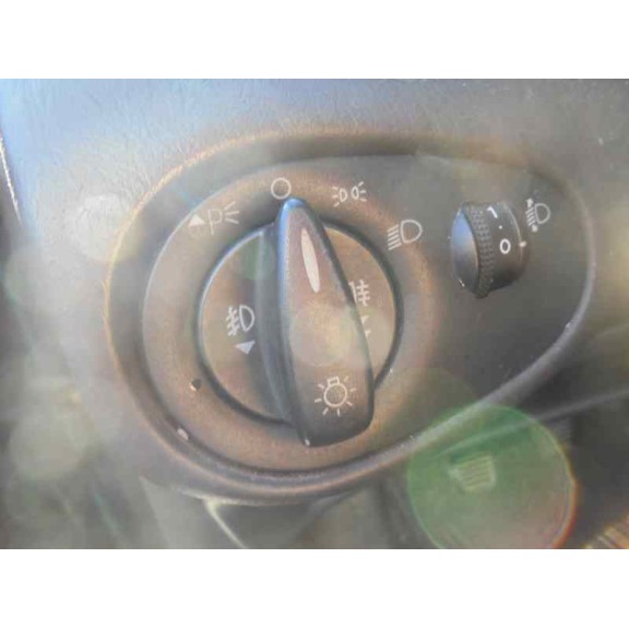 ford focus berlina (cak) del año 2004