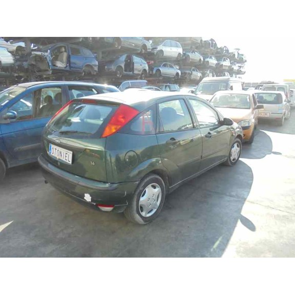 ford focus berlina (cak) del año 2004