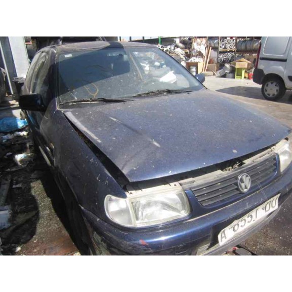 volkswagen polo berlina (6n1) del año 1999