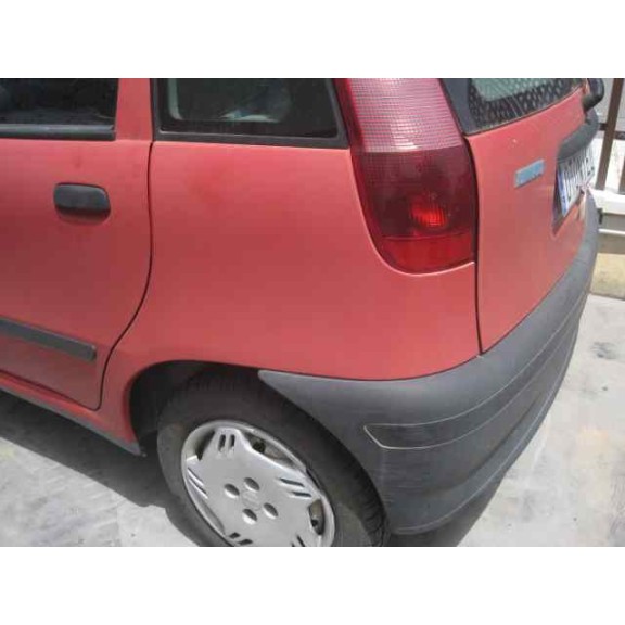 fiat punto berlina (176) del año 1999