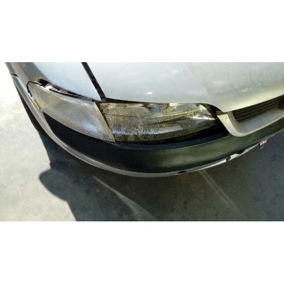 opel vectra b berlina del año 1999