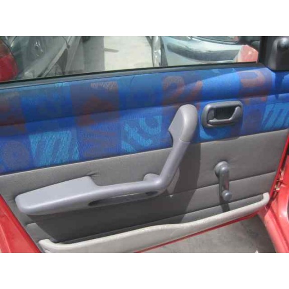 fiat punto berlina (176) del año 1999