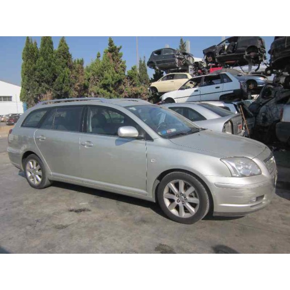 toyota avensis wagon (t25) del año 2004