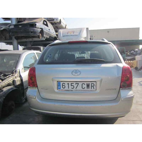 toyota avensis wagon (t25) del año 2004