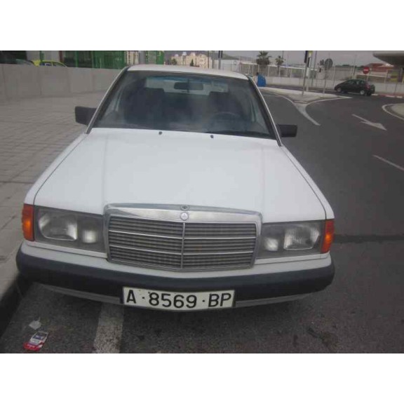 mercedes-benz clase c (w201) berlina del año 1990