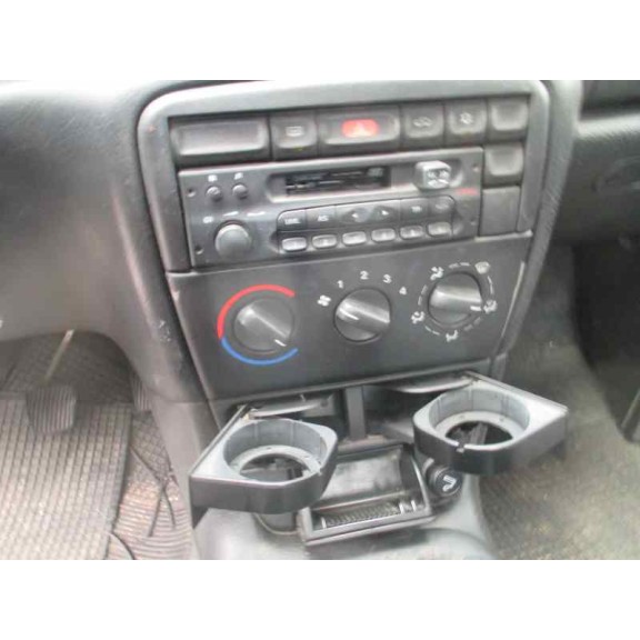 opel vectra b berlina del año 1997