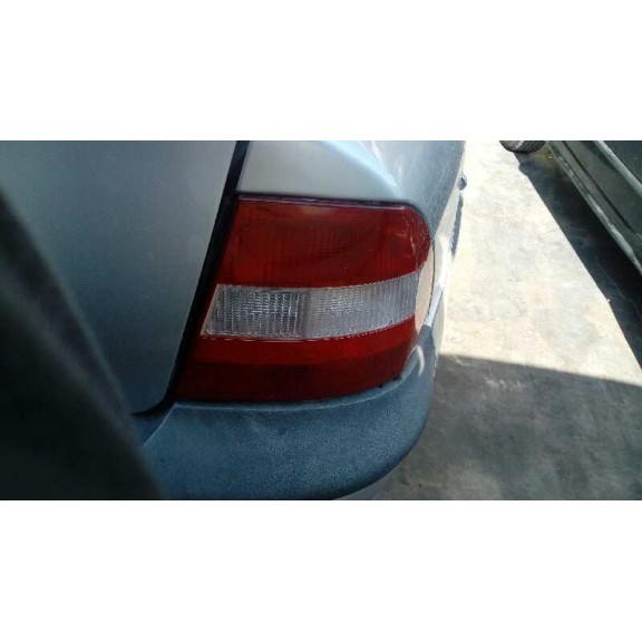 opel vectra b berlina del año 1999