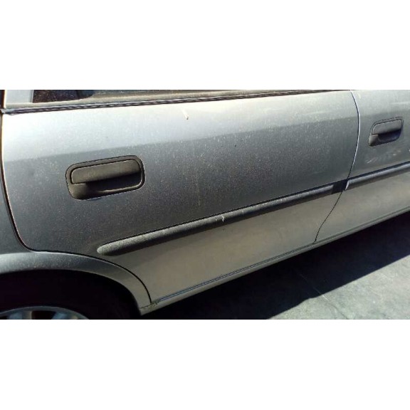 opel vectra b berlina del año 1999