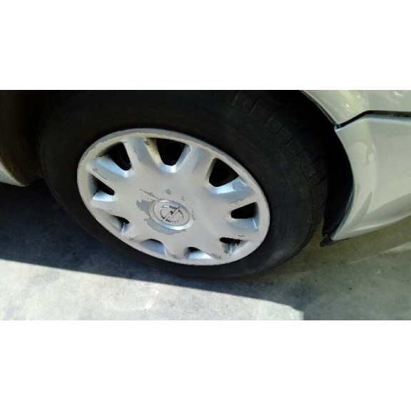 opel vectra b berlina del año 1999