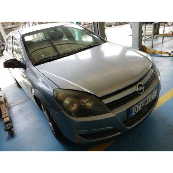 opel astra h berlina del año 2004