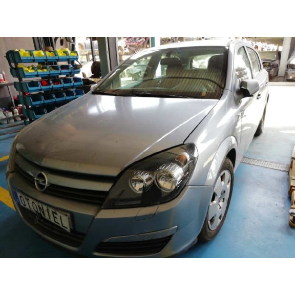 opel astra h berlina del año 2004