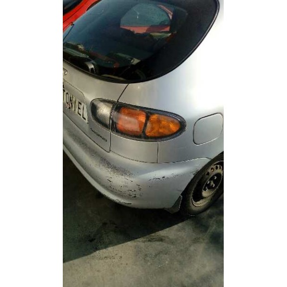 daewoo lanos del año 2001