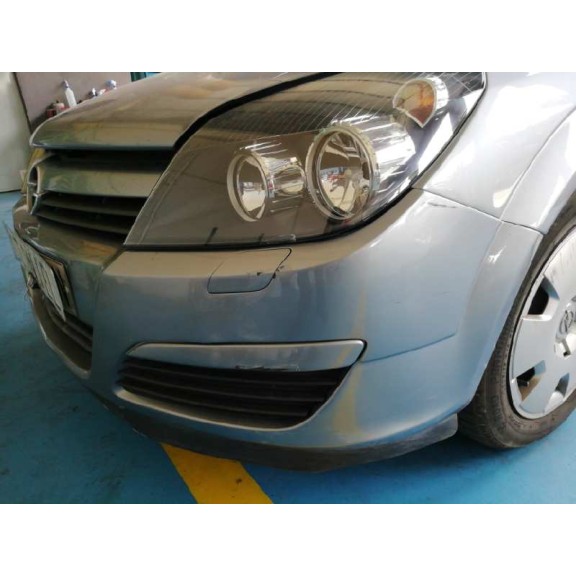 opel astra h berlina del año 2004