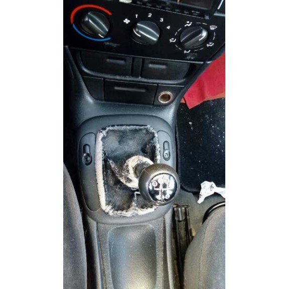 opel vectra b berlina del año 1999