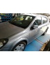 opel astra h berlina del año 2004
