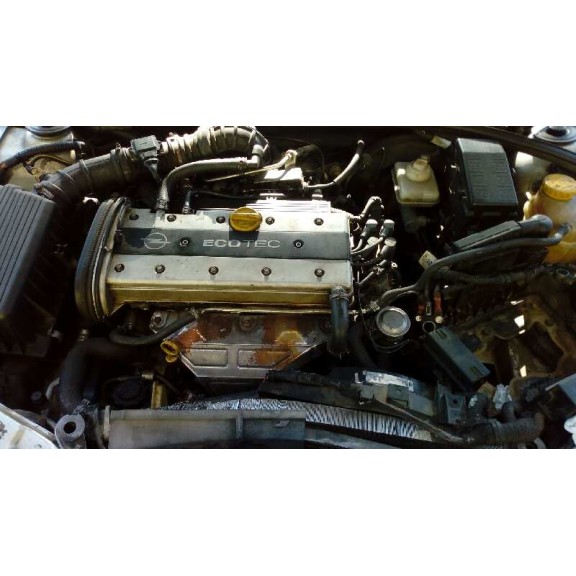 opel vectra b berlina del año 1999