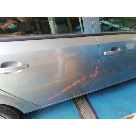 opel astra h berlina del año 2004