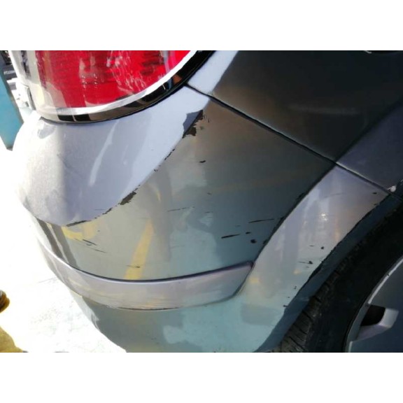 opel astra h berlina del año 2004