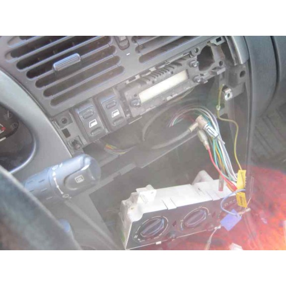 citroën xsara berlina del año 1998