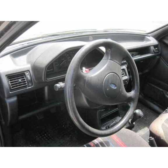 ford fiesta berl./courier del año 1994