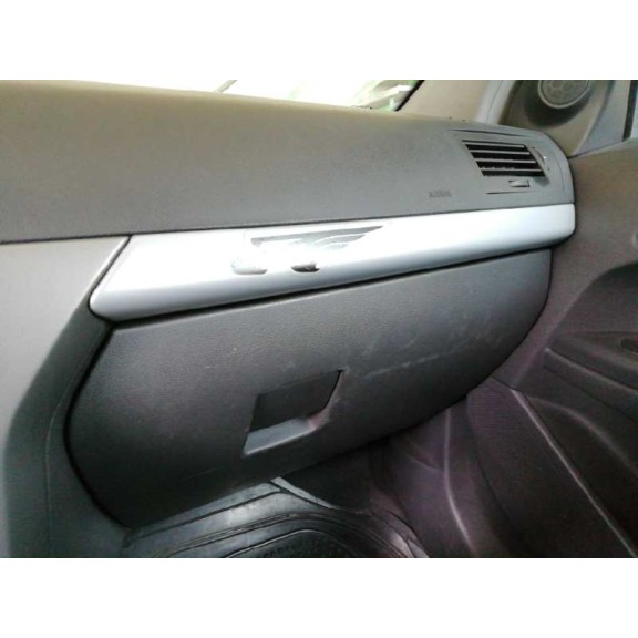 opel astra h berlina del año 2004