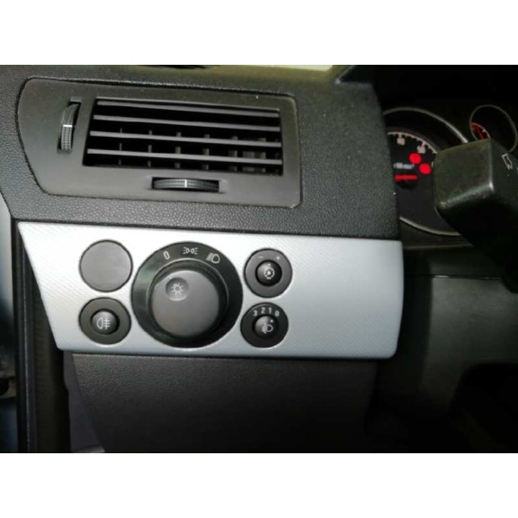 opel astra h berlina del año 2004