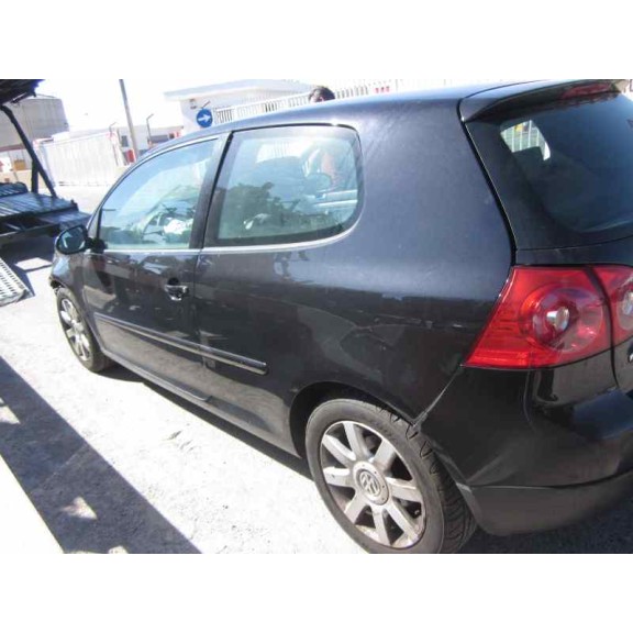 volkswagen golf v berlina (1k1) del año 2004