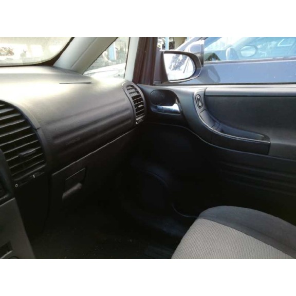 opel zafira a del año 2005