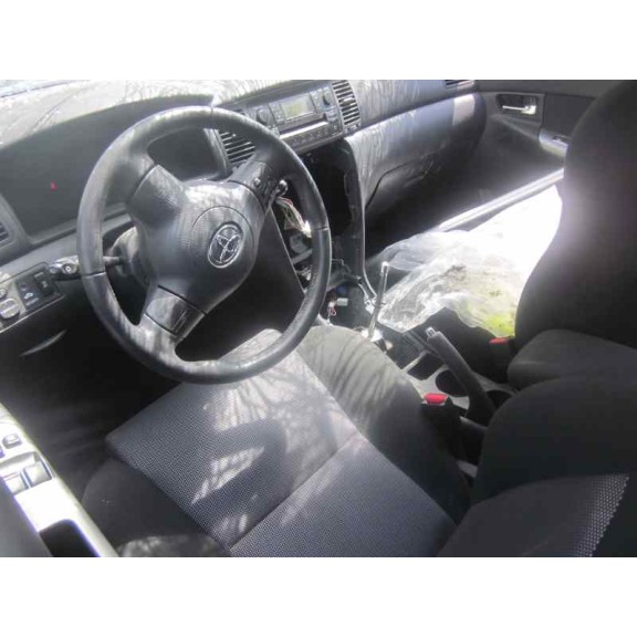 toyota corolla (e12) del año 2004