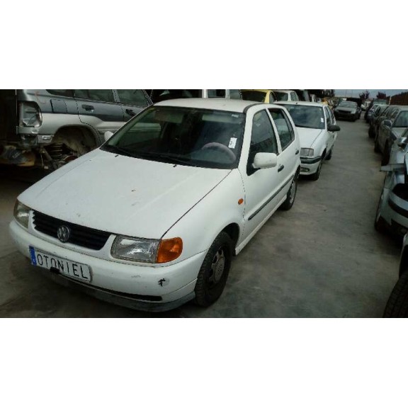 volkswagen polo berlina (6n1) del año 1997