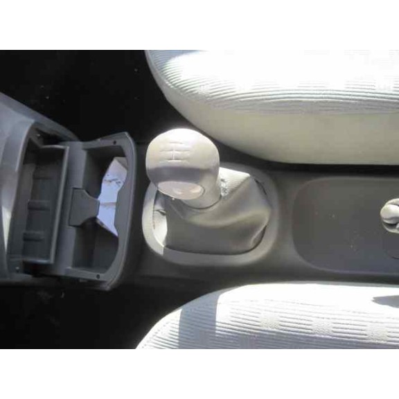 nissan micra (k12e) del año 2004