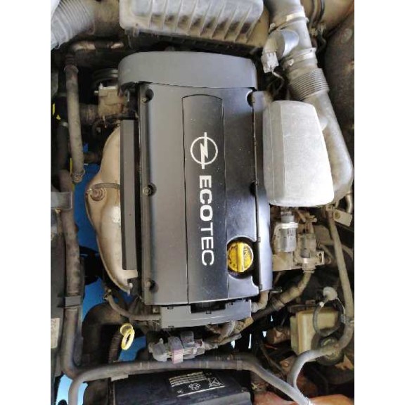 opel astra h berlina del año 2004