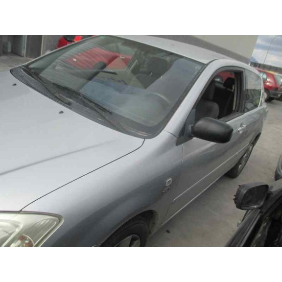 toyota corolla (e12) del año 2004