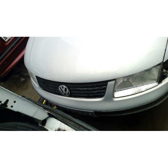 volkswagen passat berlina (3b2) del año 1999