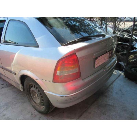 opel astra g berlina del año 1998