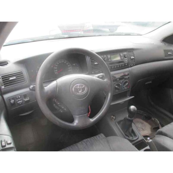 toyota corolla (e12) del año 2004