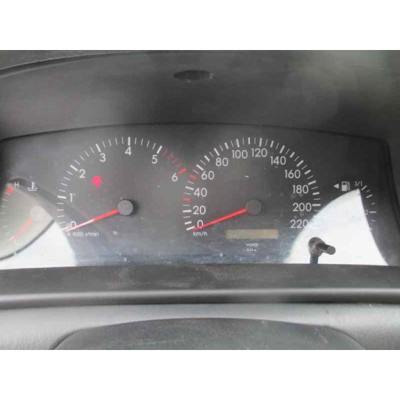 toyota corolla (e12) del año 2004