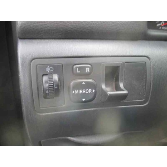 toyota corolla (e12) del año 2004