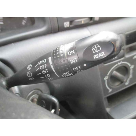 toyota corolla (e12) del año 2004