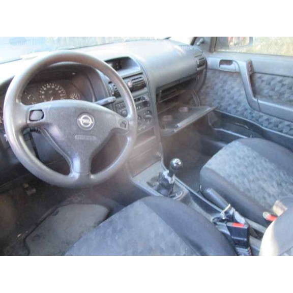 opel astra g berlina del año 1998