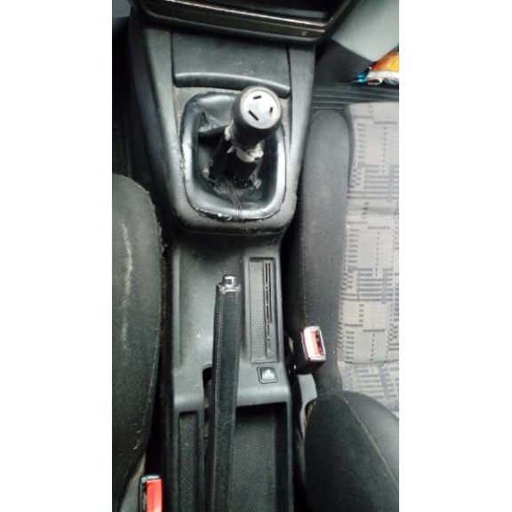 volkswagen passat berlina (3b2) del año 1999