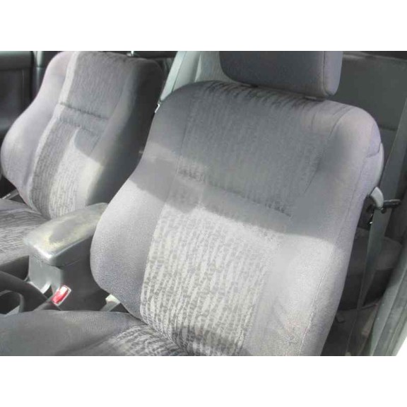 toyota corolla (e12) del año 2004