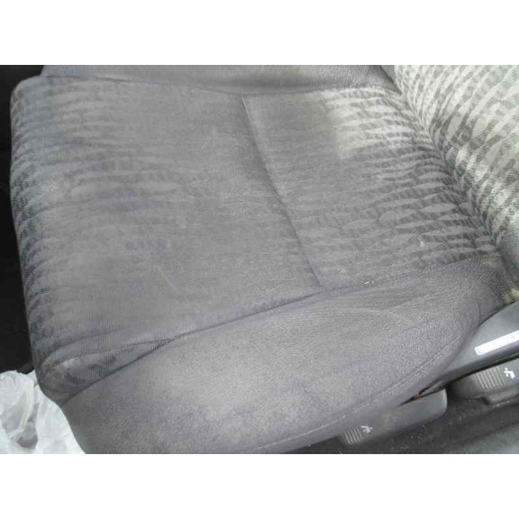 toyota corolla (e12) del año 2004