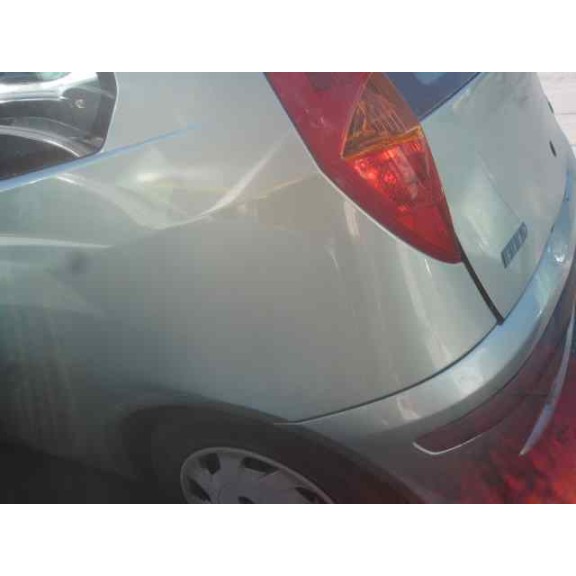 fiat punto berlina (188) del año 2001