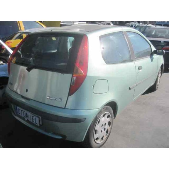fiat punto berlina (188) del año 2001