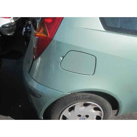 fiat punto berlina (188) del año 2001